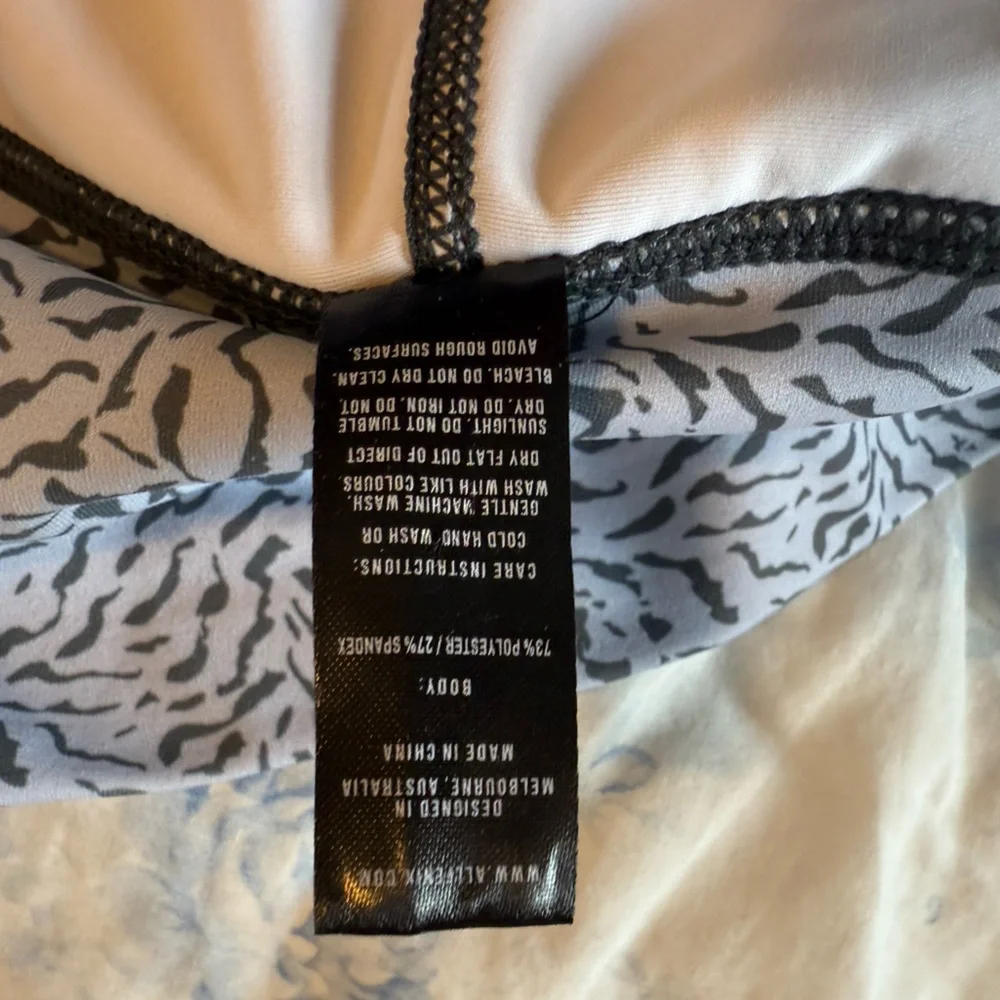 Allfenix Leggings High Rise Moisture Wicking Powder Cheetah 25